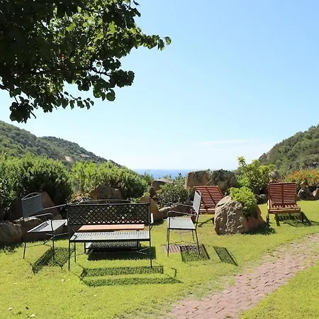 Hébergement de vacances Corsacasa In Palombaggia Sea View *